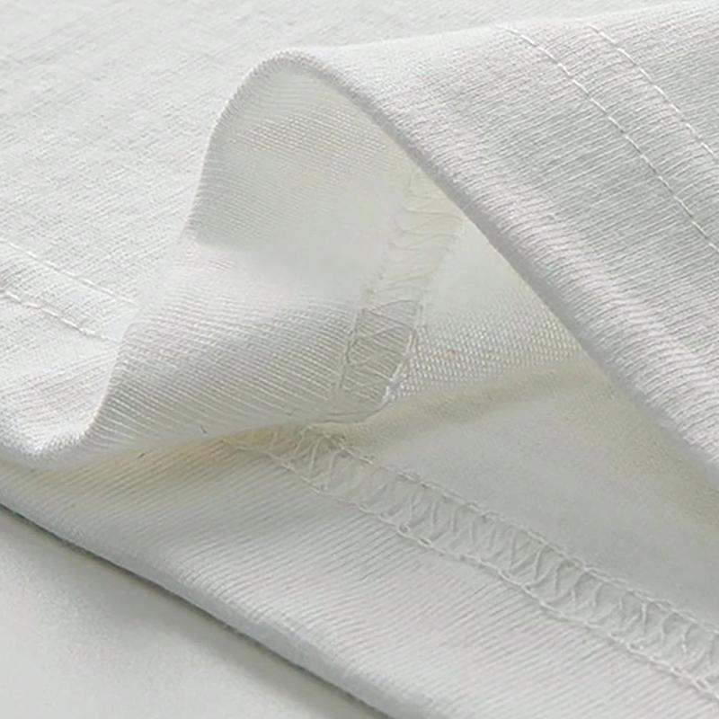 100%25 Cotton Casual Graphic Tee For Everyone – Oversized Fit With Unique American Flag Deer Skull Design Golf Gift T-Shirt For Men And Women